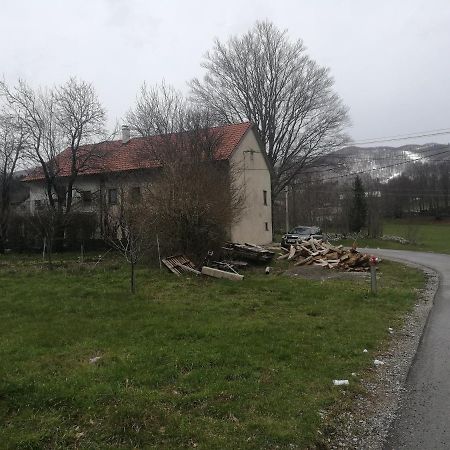 AjdovščinaApartma Burjuca公寓 外观 照片